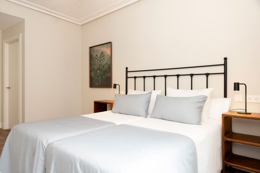 comfort double room 2 beds hotel sauce zaragoza 02