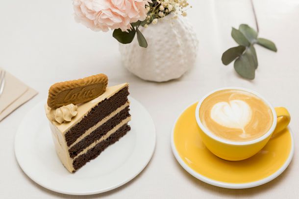 torta e caffè