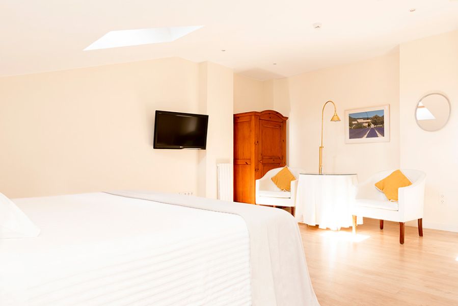 hotel sauce zaragoza habitacion atico 05