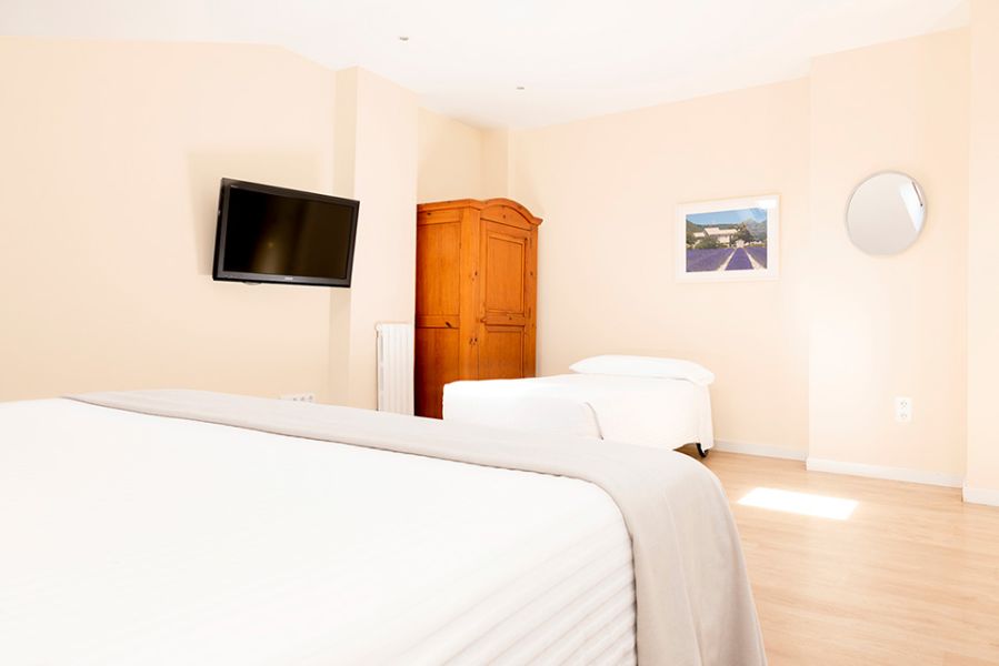 hotel sauce zaragoza habitacion atico 06