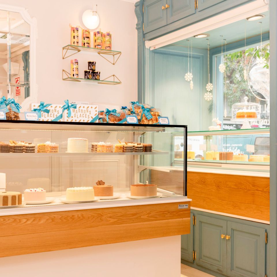 Cake shop